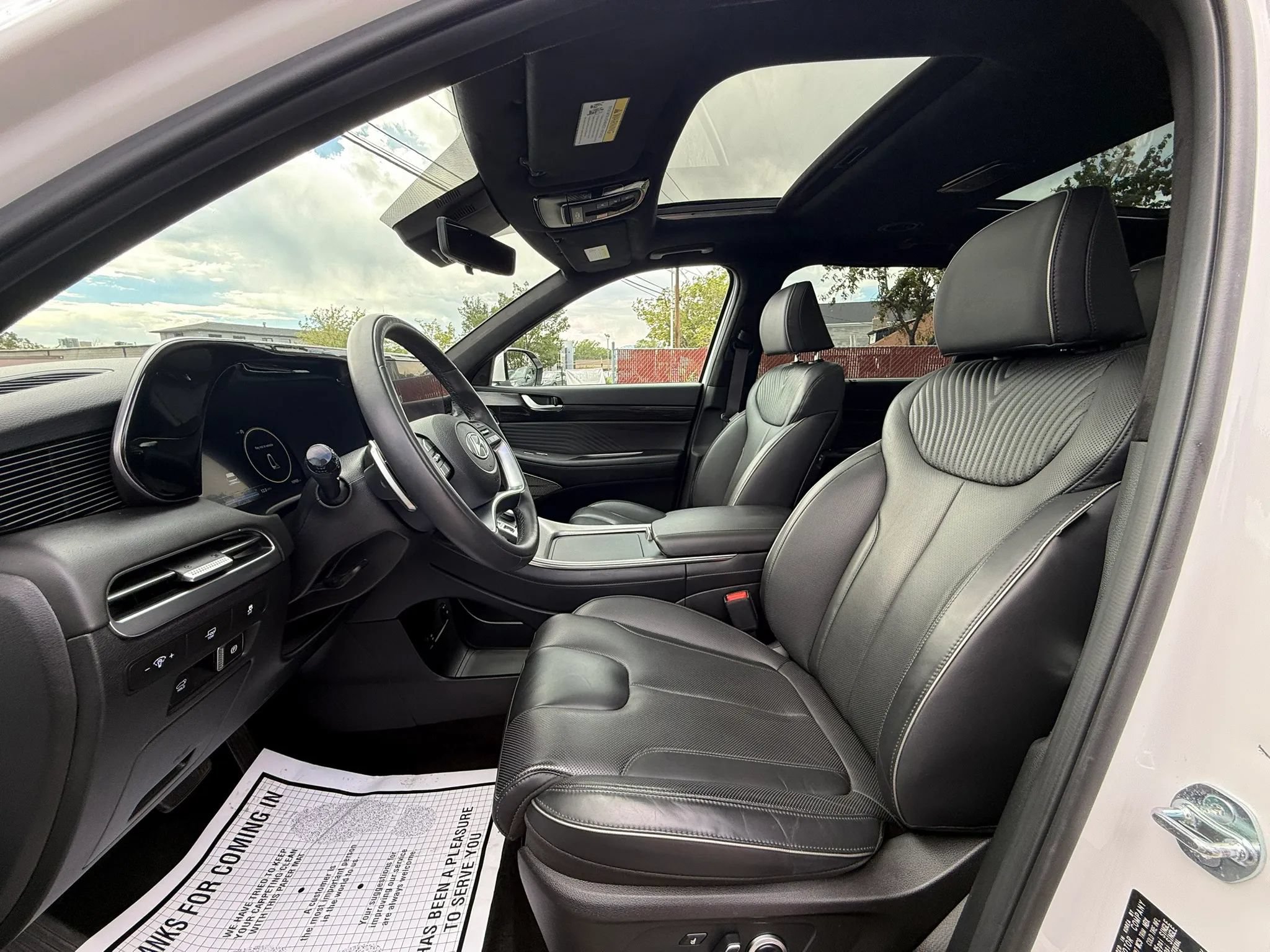 Used 2025 Hyundai Palisade Calligraphy AWD/4WD image 11