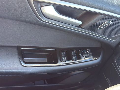 Used 2022 Ford Edge SEL image 22