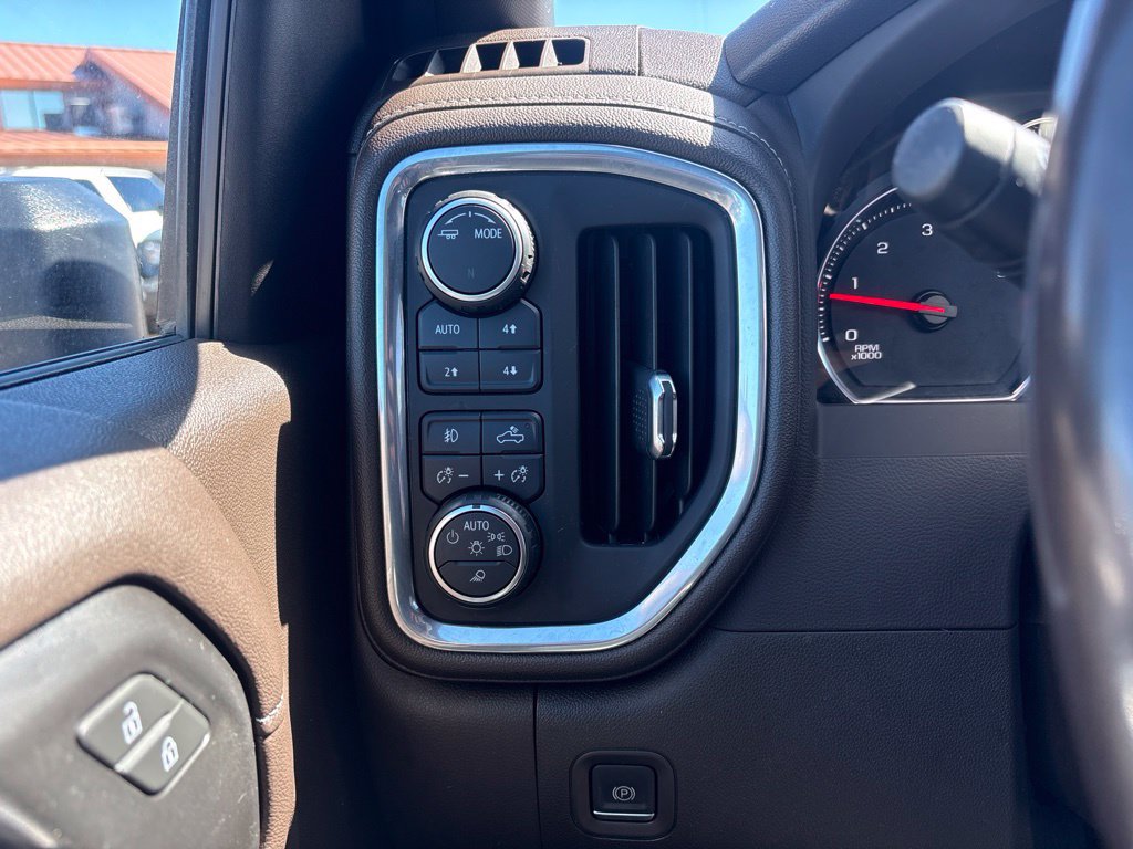 Used 2022 Chevrolet Silverado 2500 LT w/ All Star Edition AWD/4WD image 17