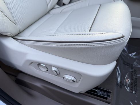 New 2026 GMC Yukon XL Denali w/ Denali Reserve Package image 22