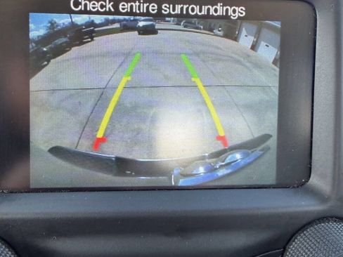 Used 2019 RAM 1500 Classic SLT image 17