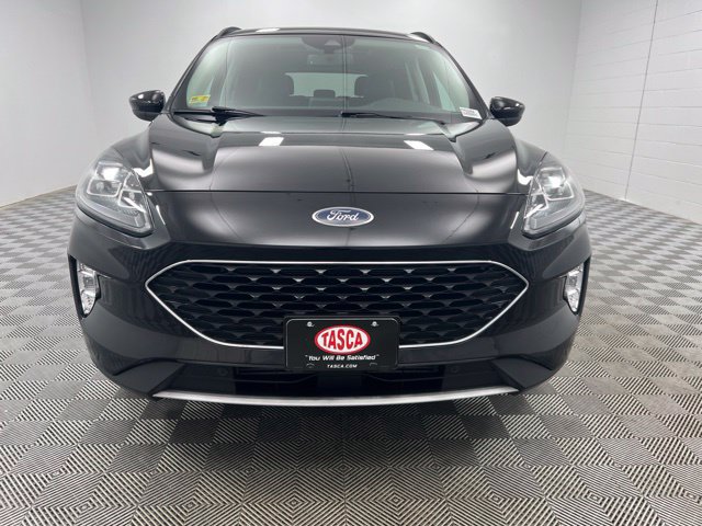 Used 2022 Ford Escape Titanium w/ Class II Trailer Tow Package AWD/4WD image 3