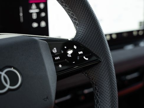 Certified 2025 Audi S6 e-tron Prestige w/ 21" Black Optic Package image 13