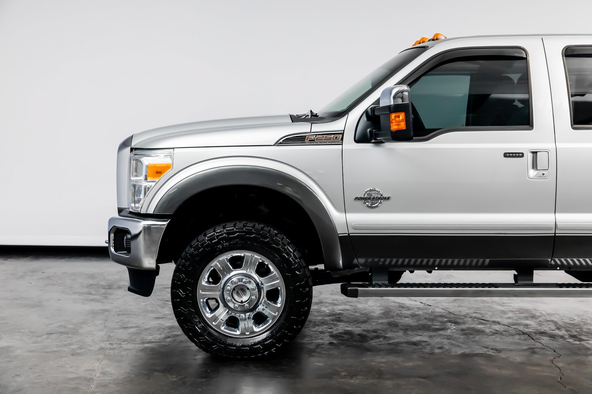 Used 2015 Ford F250 Lariat w/ Chrome Package AWD/4WD image 9