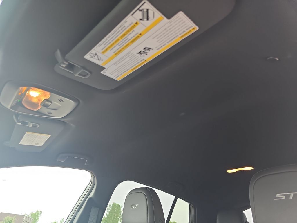 New 2026 Buick Envista Sport Touring w/ Convenience I Package FWD image 32