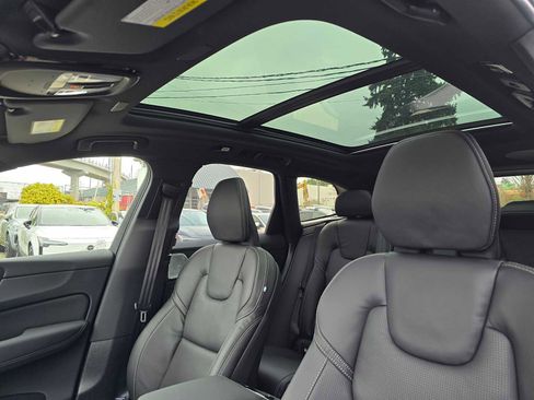 New 2026 Volvo XC60 B5 Ultra w/ Protection Package Premier image 21