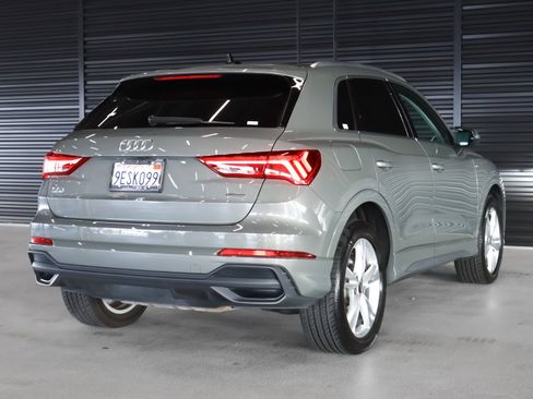 Used 2023 Audi Q3 2.0T Premium w/ Convenience Package image 16