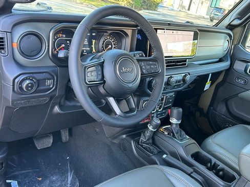 New 2026 Jeep Gladiator Mojave image 44