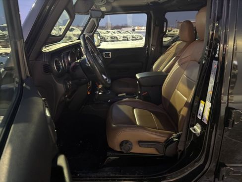 Used 2020 Jeep Gladiator Overland w/ Dual Top Group image 11