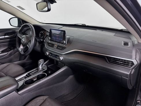 Used 2020 Nissan Altima 2.5 SV AWD/4WD image 28