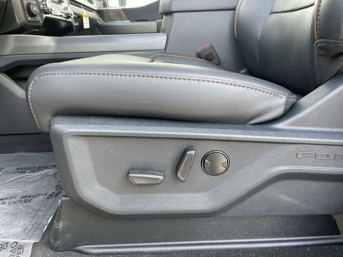 New 2026 Ford F250 Lariat w/ Black Appearance Package AWD/4WD image 19
