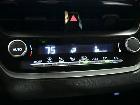 Used 2023 Toyota Corolla LE image 30