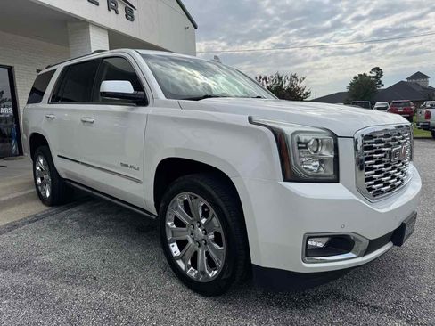 Used 2018 GMC Yukon Denali w/ Open Road Package RWD image 6