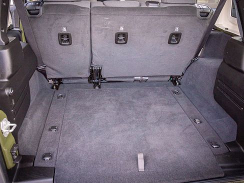 Used 2024 Jeep Wrangler Sahara image 26