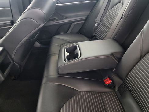 Used 2023 Toyota Camry SE image 17