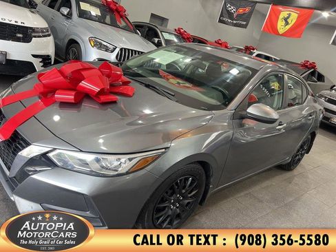 Used 2020 Nissan Sentra S image 2