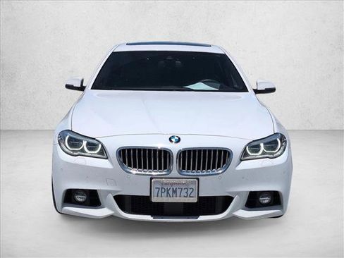 Used 2016 BMW 550i Sedan RWD image 2