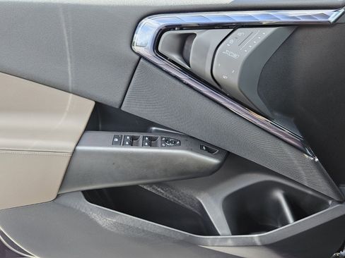 New 2025 BMW X3 xDrive30i w/ Convenience Package image 40