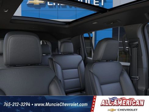 New 2026 Chevrolet Traverse LT w/ Sun and Wheel Package image 24