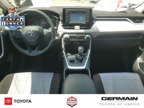 Used 2020 Toyota RAV4 XLE AWD/4WD image 18
