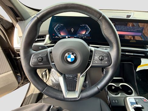 Used 2025 BMW X1 xDrive28i w/ Convenience Package image 39