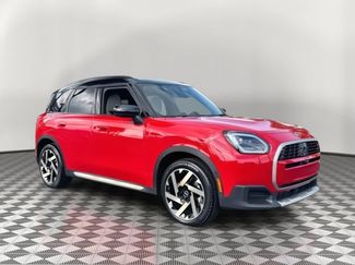 Used 2025 MINI Cooper Countryman S video 1