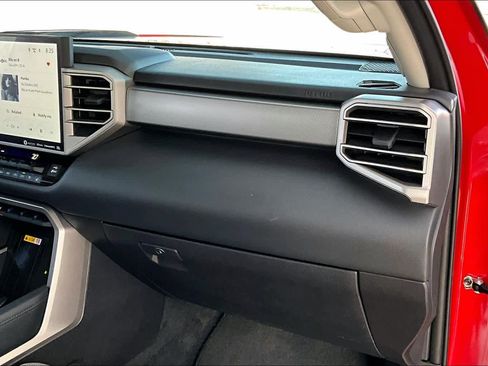 Used 2024 Toyota Tundra Limited image 19