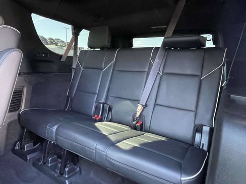 Used 2023 Cadillac Escalade ESV Premium Luxury AWD/4WD image 13