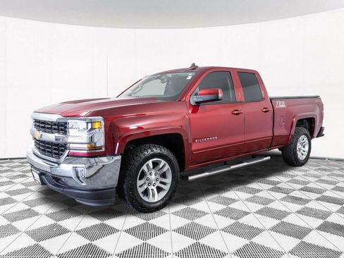Used 2018 Chevrolet Silverado 1500 LT w/ All Star Edition AWD/4WD image 11