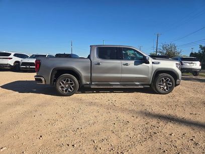 New 2026 GMC Sierra 1500 SLT