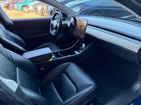 Used 2020 Tesla Model 3 Long Range image 41