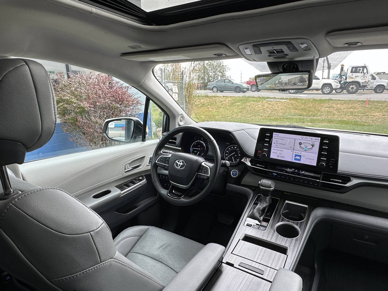 Used 2021 Toyota Sienna Limited AWD/4WD image 33
