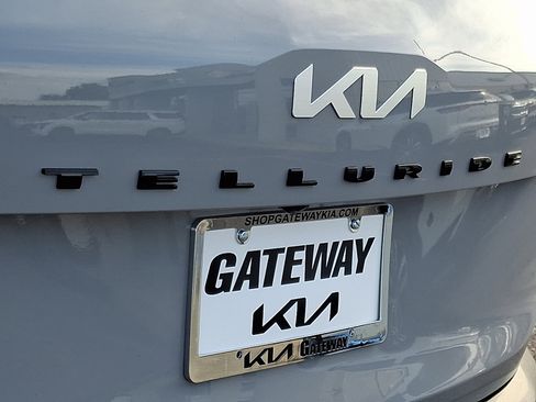 Certified 2022 Kia Telluride EX w/ EX Premium Package image 35