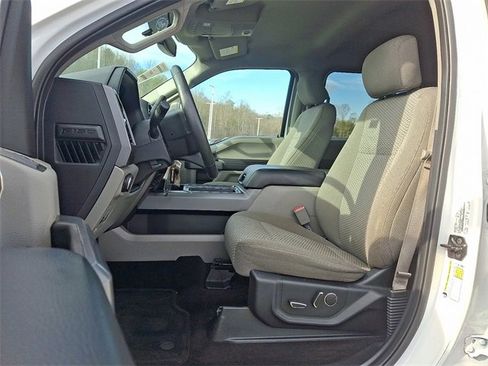 Used 2017 Ford F150 XLT w/ Equipment Group 302A Luxury image 13