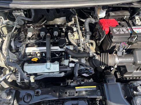 Used 2025 Nissan Versa SV FWD image 29