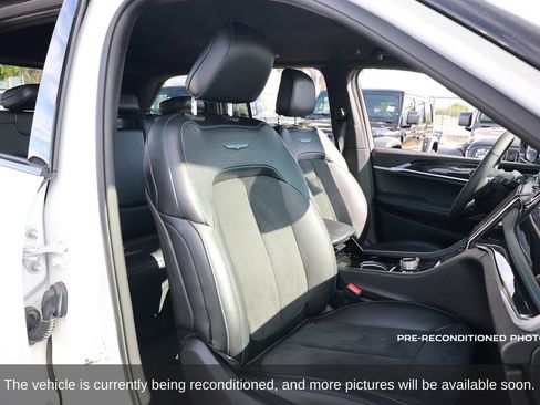 Used 2022 Jeep Grand Cherokee Trailhawk image 15