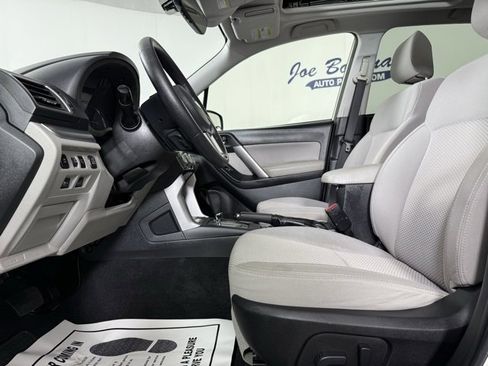 Used 2017 Subaru Forester 2.5i Premium image 12