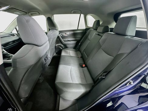 Used 2025 Toyota RAV4 XLE AWD/4WD image 29