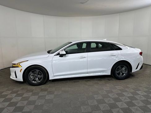 Used 2023 Kia K5 LXS image 6