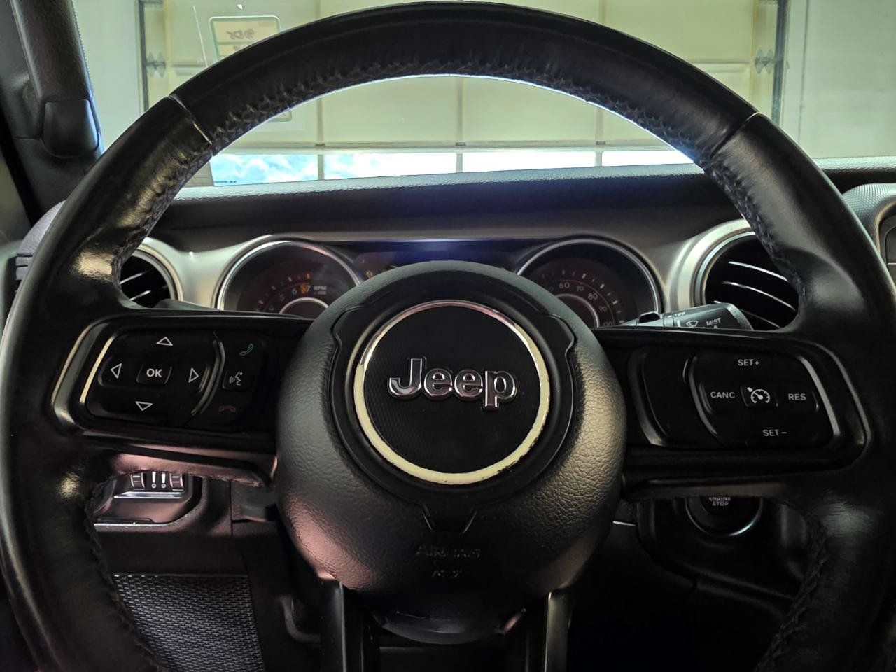 Used 2018 Jeep Wrangler Unlimited Sport S AWD/4WD image 28