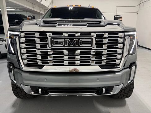Used 2024 GMC Sierra 2500 Denali w/ Denali Reserve Package image 30