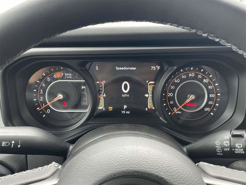 New 2025 Jeep Wrangler Sport S image 15