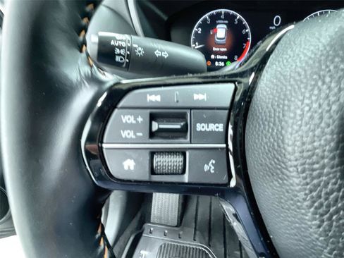 Certified 2025 Honda HR-V Sport image 16