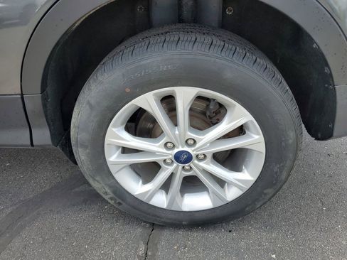 Used 2019 Ford Escape SE AWD/4WD image 32