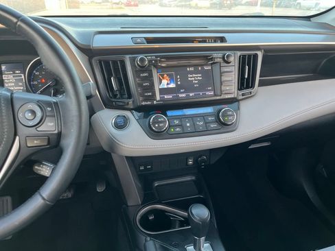 Used 2018 Toyota RAV4 XLE w/ Plus Extra Value Package FWD image 18