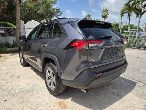 Used 2025 Toyota RAV4 XLE FWD image 7