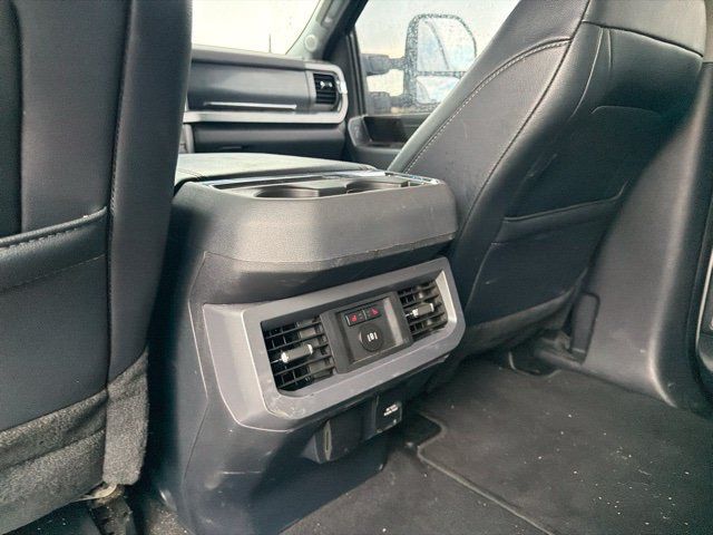 Used 2024 Ford F250 Lariat w/ Lariat Ultimate Package AWD/4WD image 23