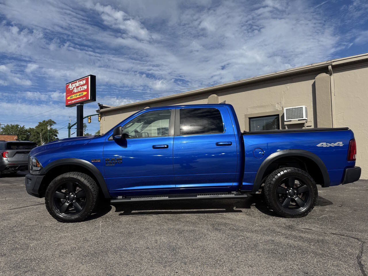 Used 2019 RAM 1500 Warlock AWD/4WD image 6