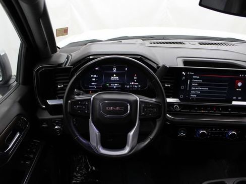 Used 2024 GMC Sierra 1500 SLT AWD/4WD image 21