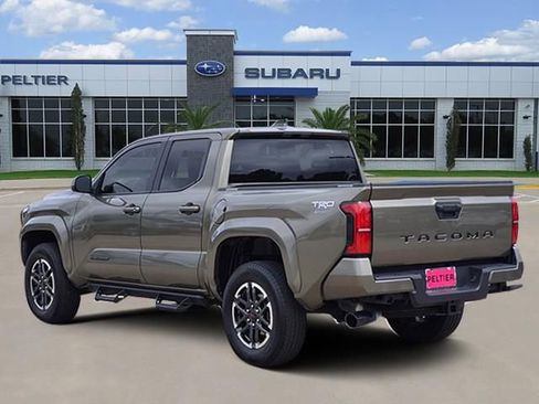 Used 2025 Toyota Tacoma TRD Sport RWD image 4